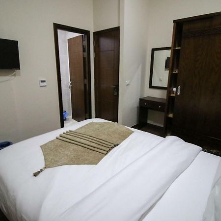 Miramar Talaat Harb Square Hotel ไคโร ภายนอก รูปภาพ