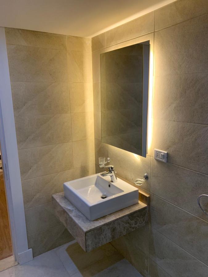 Miramar Talaat Harb Square Hotel ไคโร ภายนอก รูปภาพ
