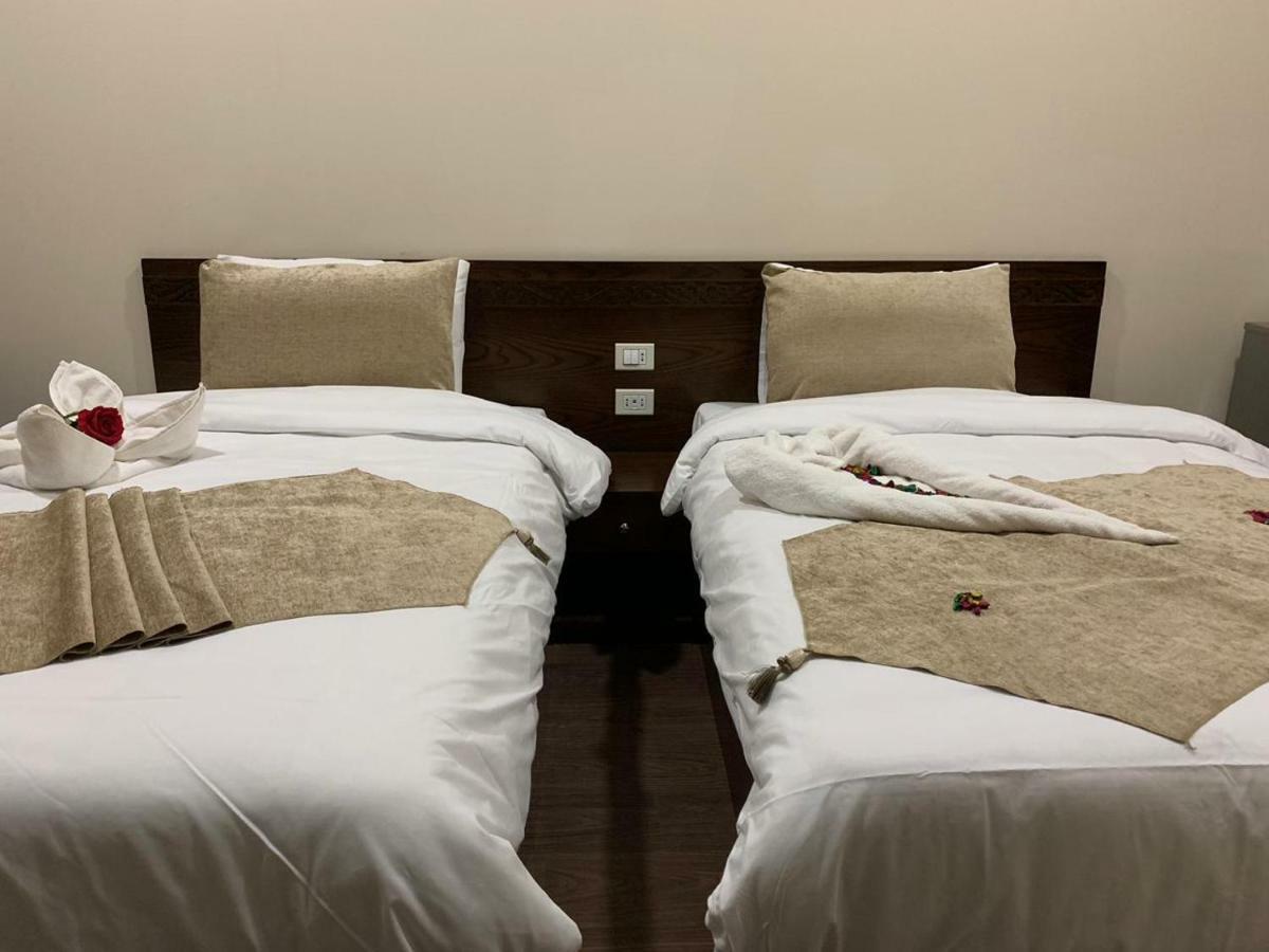 Miramar Talaat Harb Square Hotel ไคโร ภายนอก รูปภาพ