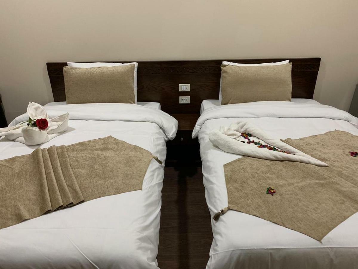 Miramar Talaat Harb Square Hotel ไคโร ภายนอก รูปภาพ
