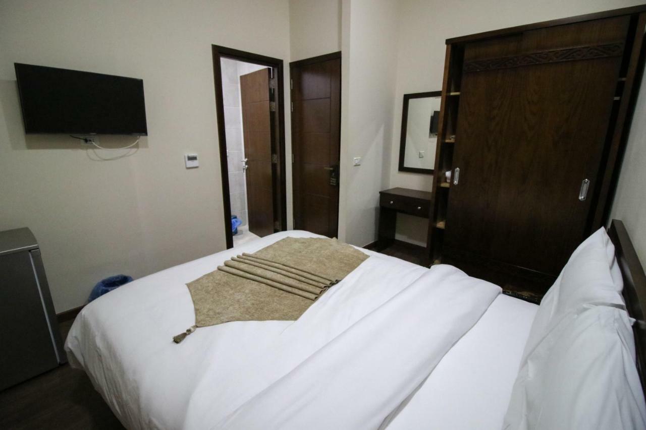 Miramar Talaat Harb Square Hotel ไคโร ภายนอก รูปภาพ