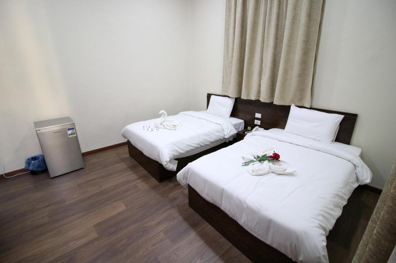 Miramar Talaat Harb Square Hotel ไคโร ภายนอก รูปภาพ